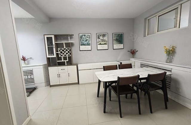 急售  文轩本部 学府花园 多层二楼 精装三室  有固定车位