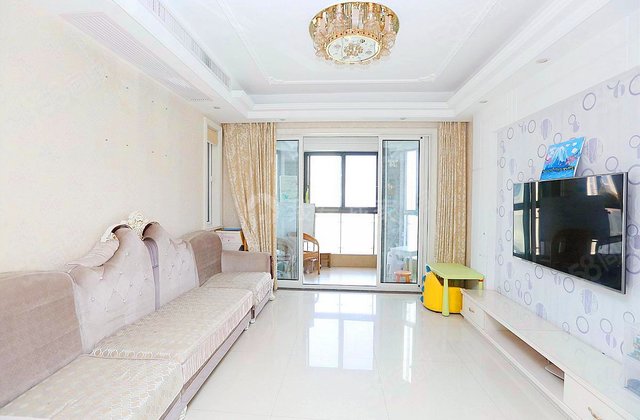 康城国际3室2厅139.46㎡249万二手房图片