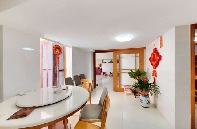 山岚水岸5室3厅321.5㎡545万二手房图片