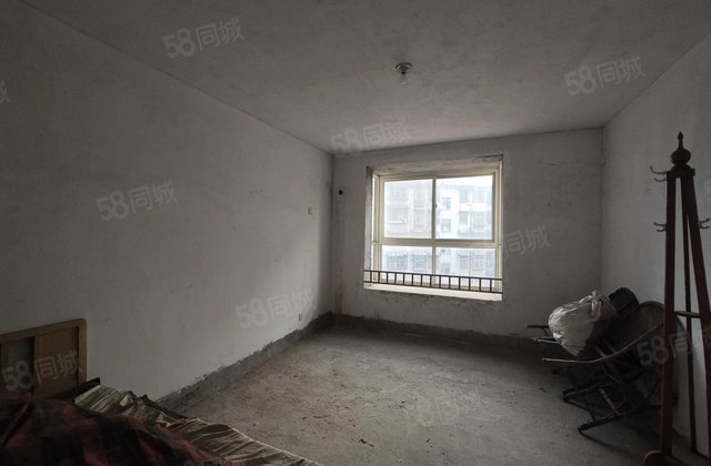 旭昌公司家属院3室2厅134.26㎡46.8万二手房图片