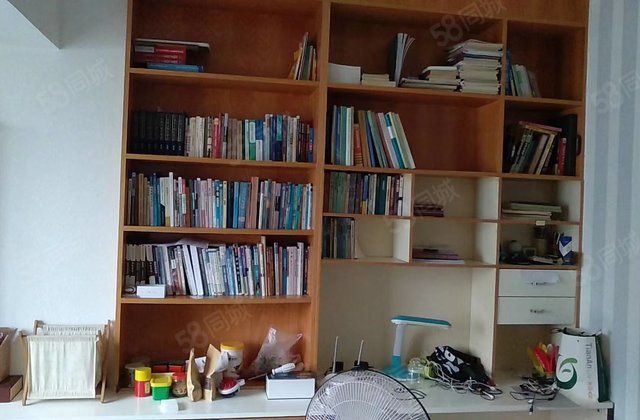 商业配套成熟 近医院 中间楼层 双卫生间 急售送家具全款优惠