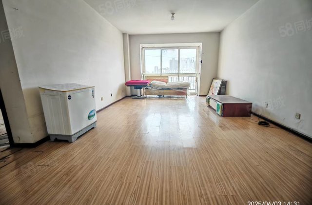 温馨家园3室2厅152.05㎡81万二手房图片