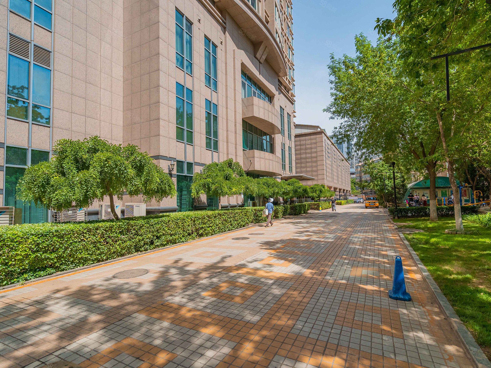 佣金15国兴家园白石桥南电梯房三居方便看房诚心出售