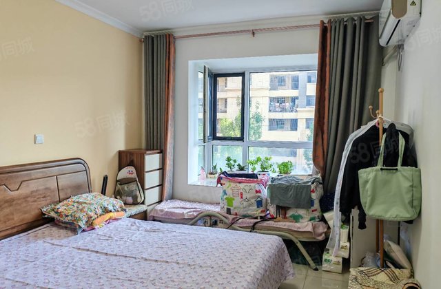 羡林苑精装修两室南北通透一梯两户 文轩八中外国语可按揭