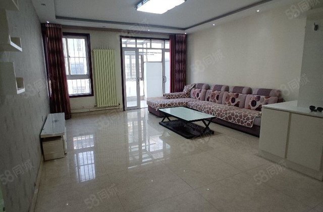 城市主人 三居 低容积 双卫 中间楼层 近医院