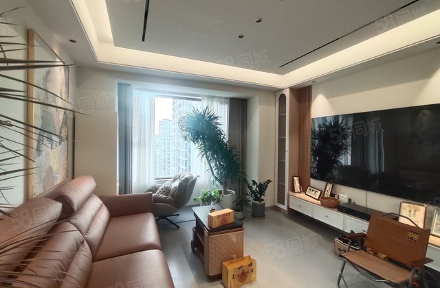 新出！东关国际！文轩！一中！外国语！带车位储！满二！豪华装