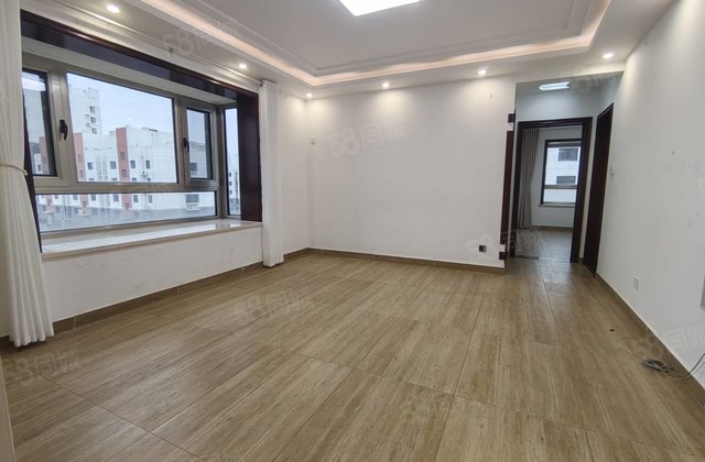 中华御苑   东边户   有钥匙   东昌  次顶层 诚心出