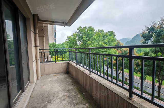 碧桂园伯爵4室2厅142㎡82万二手房图片