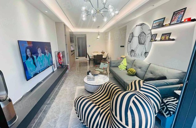 华侨城天鹅堡(金沙洲)3室2厅96.17㎡230万二手房图片