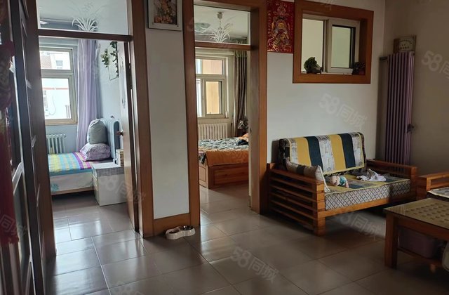 小区朝南朝南房源！成熟商业配套 送地下室送家具 价格可议