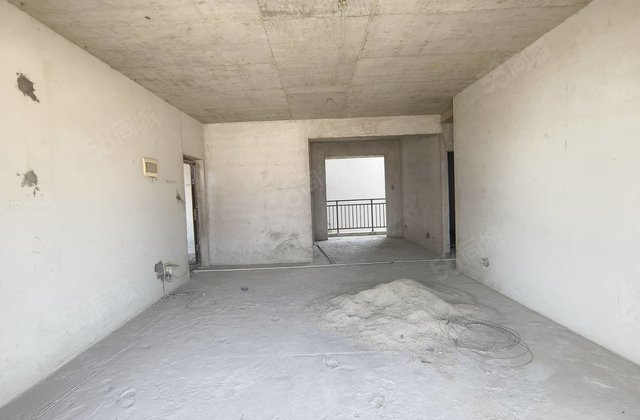 南风苑4室2厅156㎡65.8万二手房图片