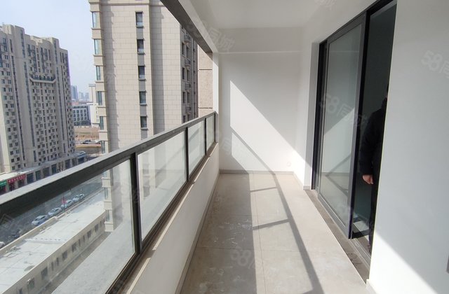 理想城没这么贵，大三室，双阳台，杜绝网红炒盘，真  格