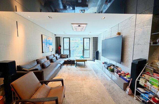 融创中原壹号院4室1厅215㎡980万二手房图片