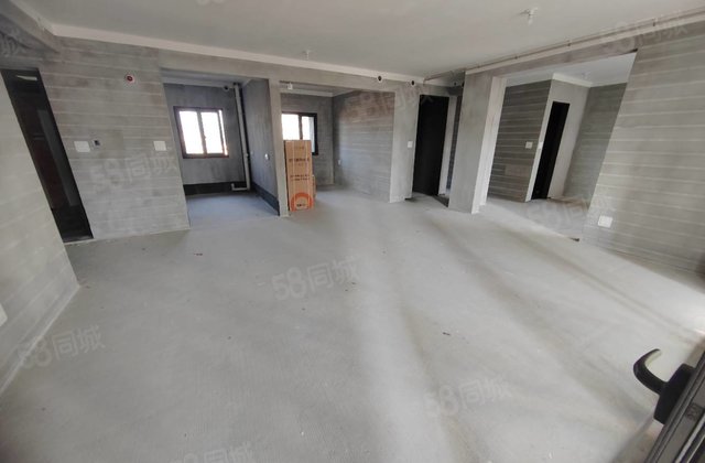 玖珑和玺4室2厅143㎡270万二手房图片