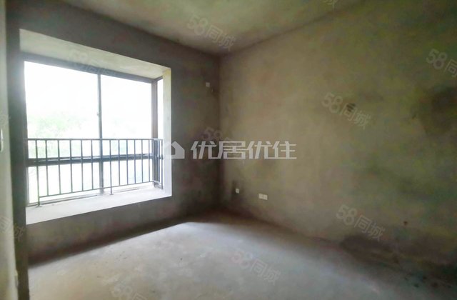 莱茵湖畔3室2厅129㎡90万二手房图片