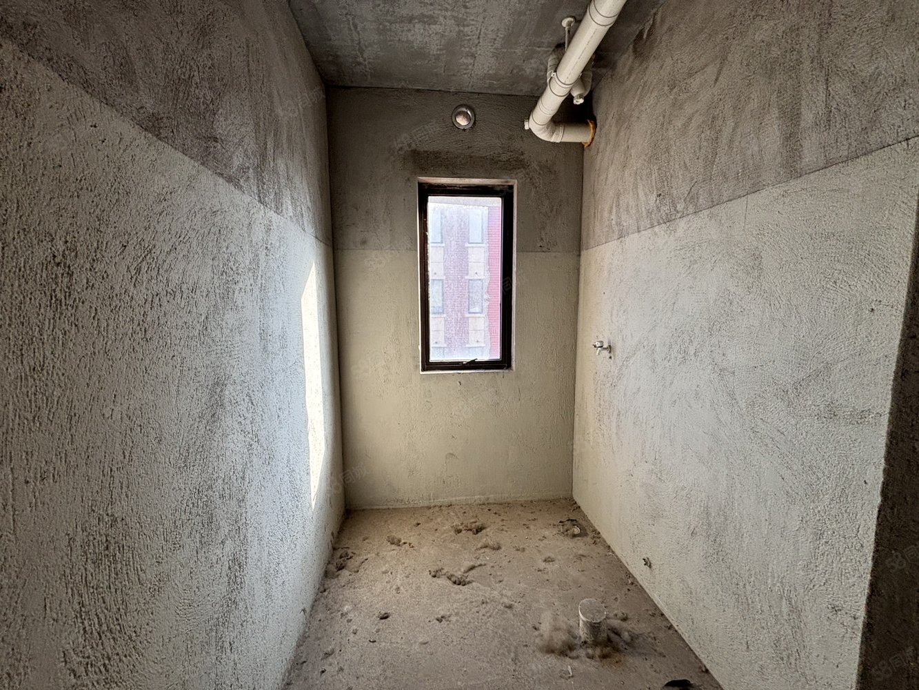 中铁诺德雍景台3室2厅2卫117㎡南北70万