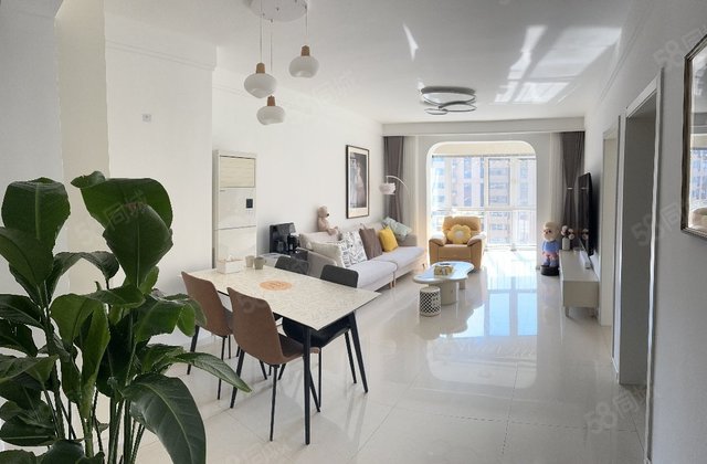 昊澜花园3室2厅118㎡73万二手房图片