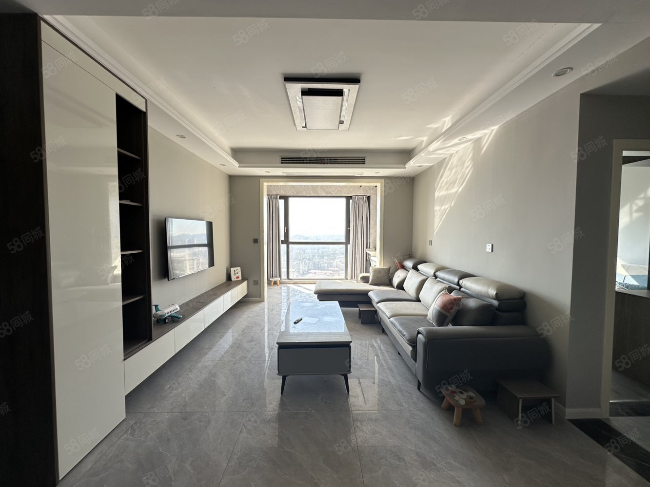 壹品首府3室2厅1卫109.76㎡南北53万