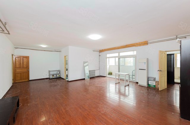 中興家園3室2廳2衛(wèi)172㎡東南1099萬