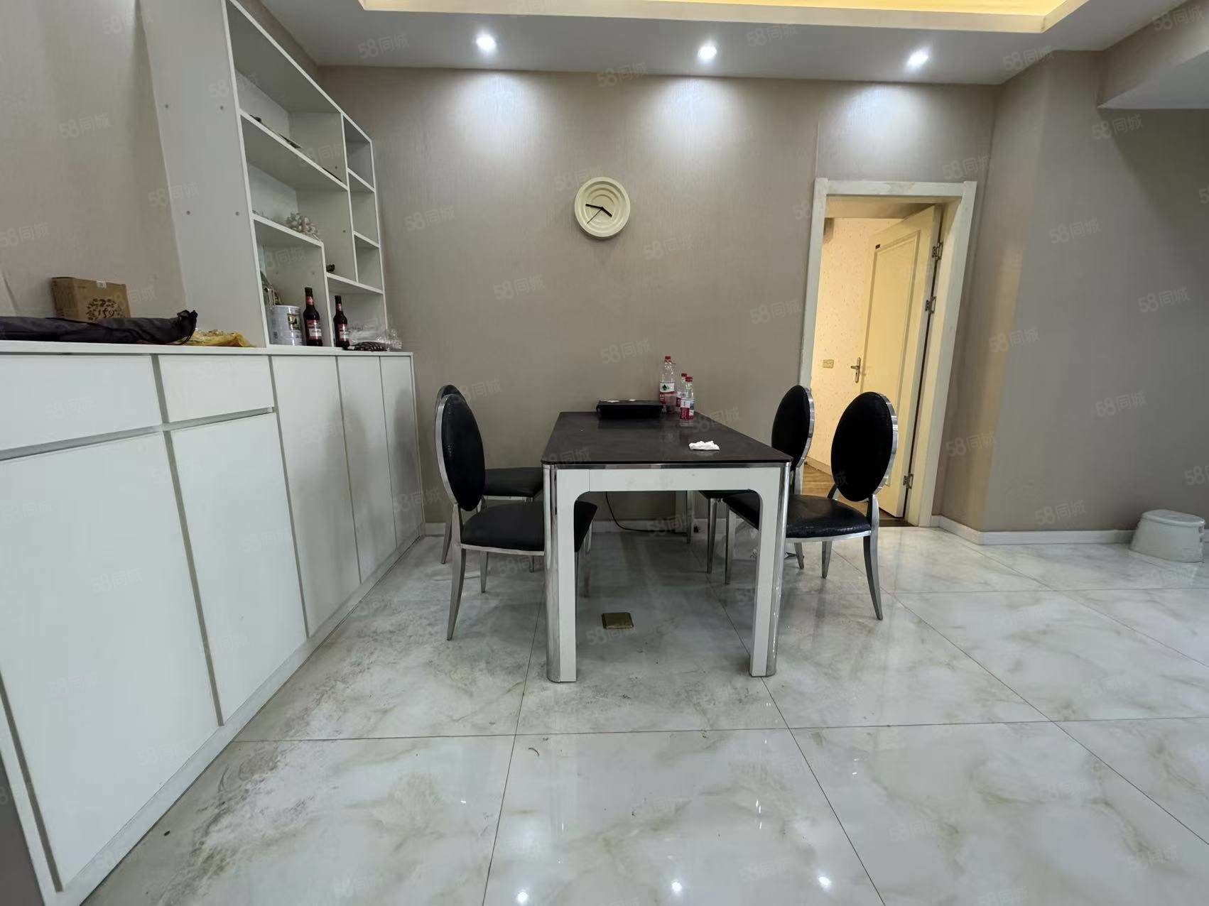 盛世东城3室2厅1卫95.95㎡南北37万