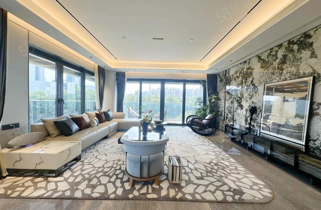 华润置地顺德悦府4室2厅258.64㎡499万二手房图片