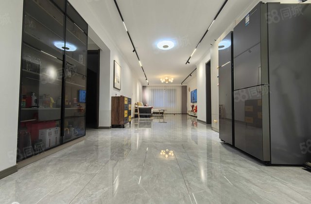 方兴卫仕府3室2厅149.19㎡85万二手房图片