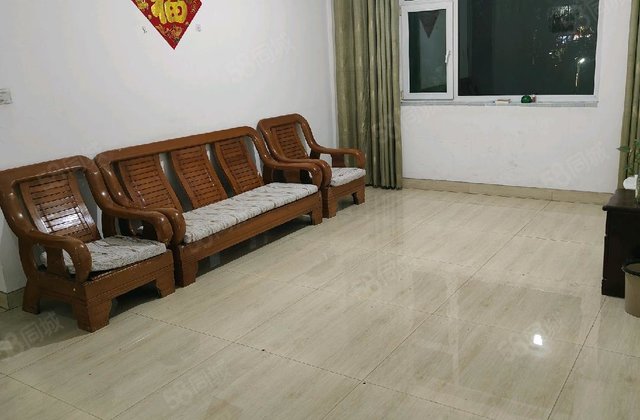 急卖 颐馨园二期 电梯房 近医院 南向采光好 诚意出