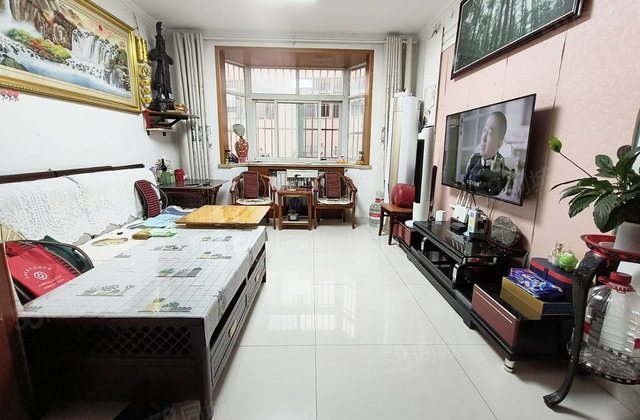 急文轩外国语一中附近东关国际对过 电梯洋房停车方便随时看房