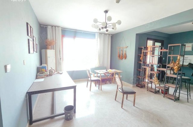 有电梯 满二   医疗配套成熟 楼龄新 精装修 南北通透