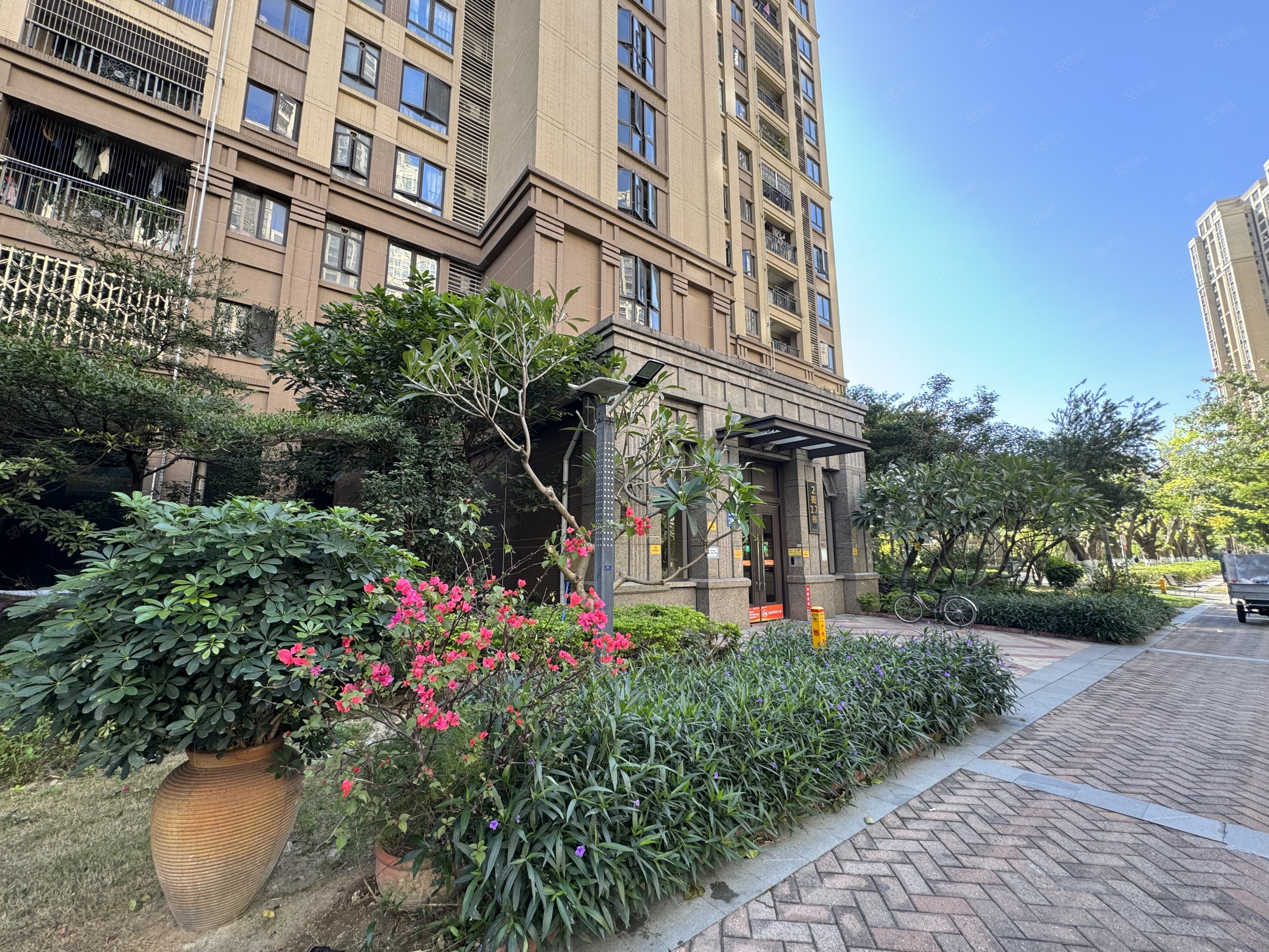 b区 近地铁 配套成熟小区 繁华地段 品质好房,佳兆业滨江1号-佛山58