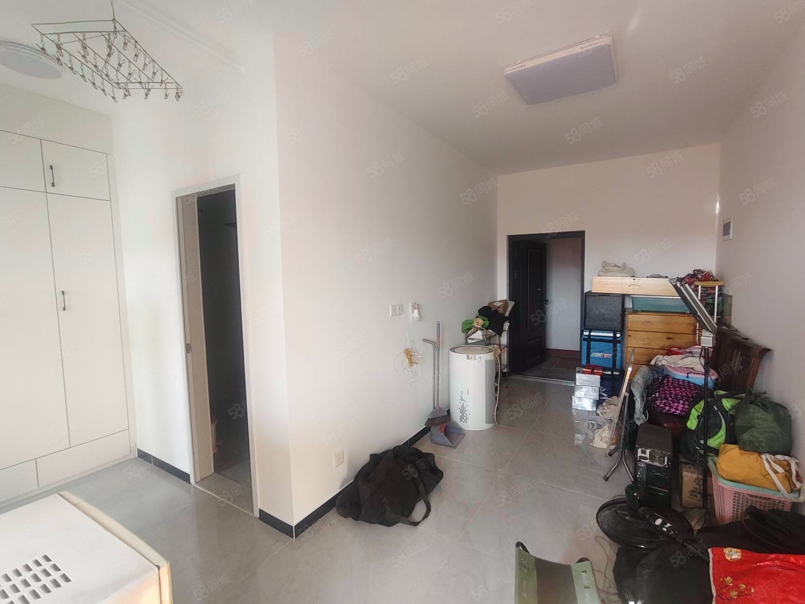 西馬莊園1室1廳1衛(wèi)41.71㎡南北103萬