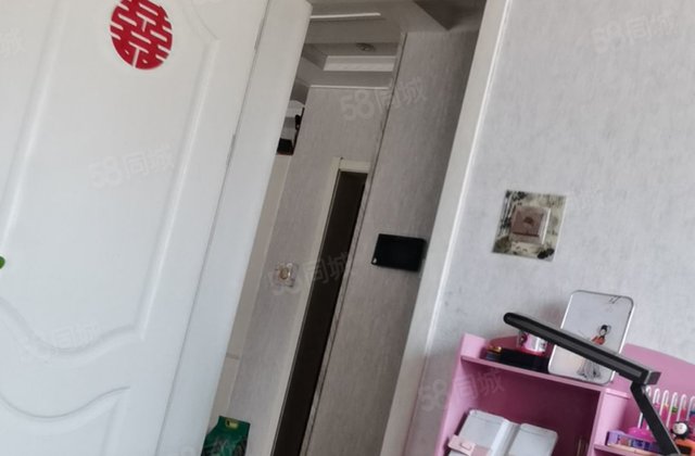 铁路益民小区2室1厅1卫一梯两户价格可谈价格可议送家具