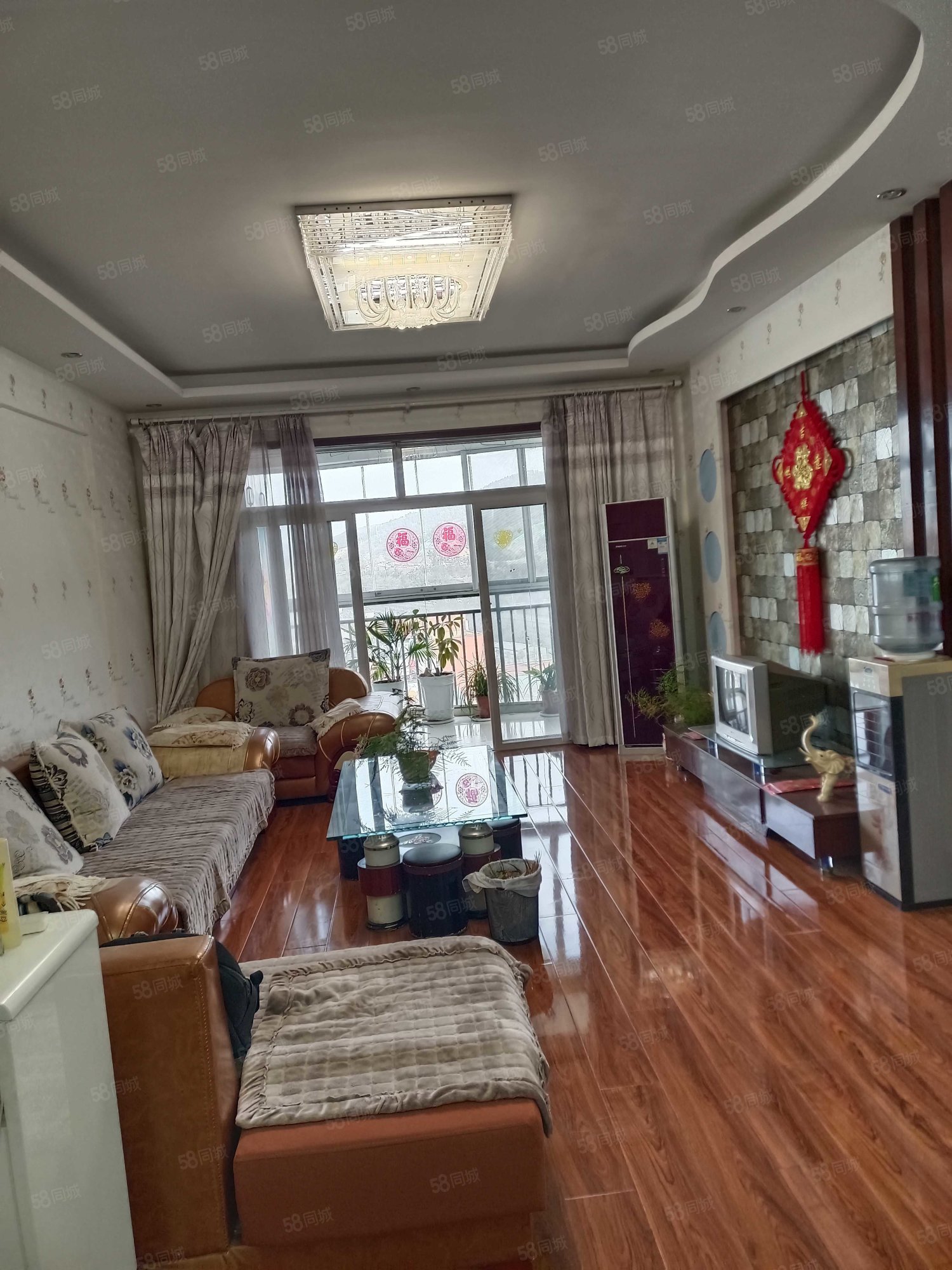 龙腾花园2室2厅1卫105㎡东46.8万