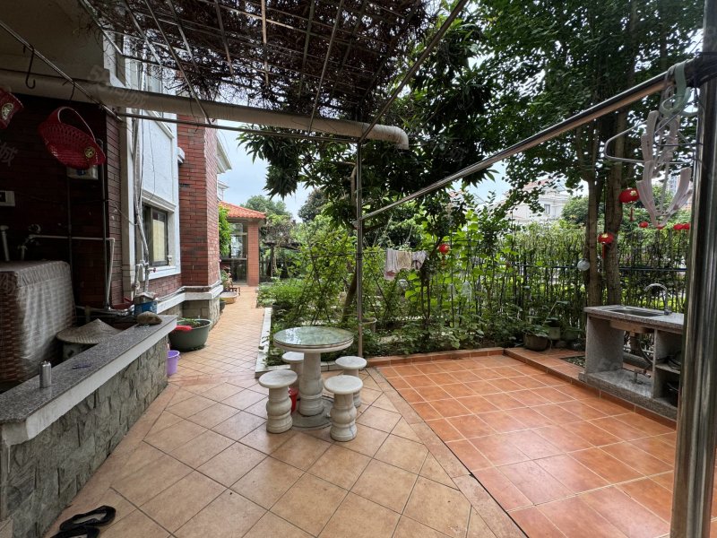 韶关碧桂园(别墅)4室2厅4卫226㎡南205万