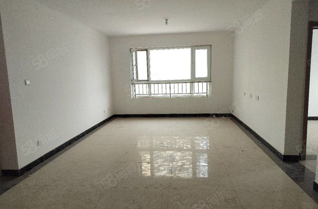 站前街 嘉华苑一手新房 可按揭贷款 电梯房西边户 两卫 车储