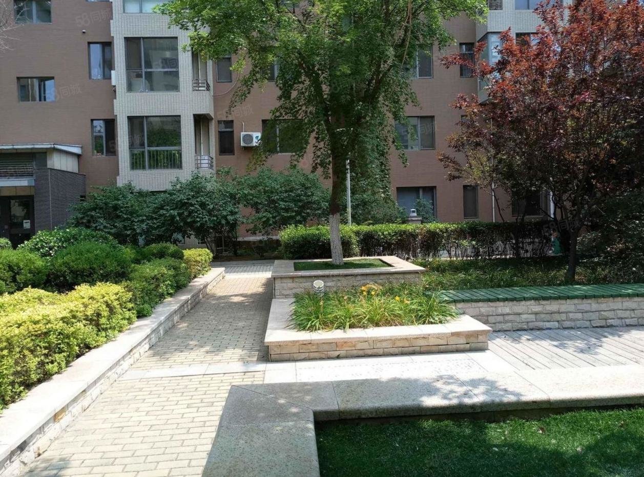 远洋风景名仕公馆3室2厅1卫100.9㎡南北315万