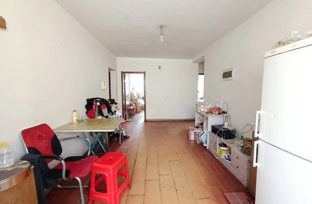 东方之珠龙腾苑3室1厅94.16㎡48.5万二手房图片