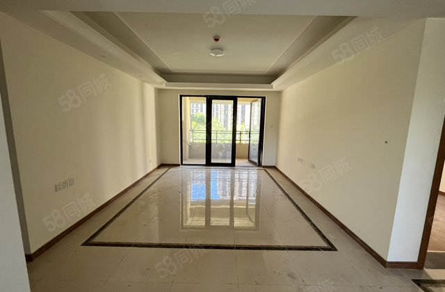 急东昌天悦，一实验带车位地下室，免大税，三叶草精装修新房未住