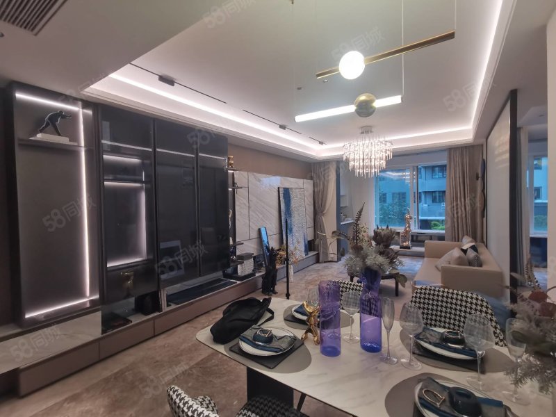 南明湖旁江麟邸全新豪华装修双阳台朝南带车位一手税费