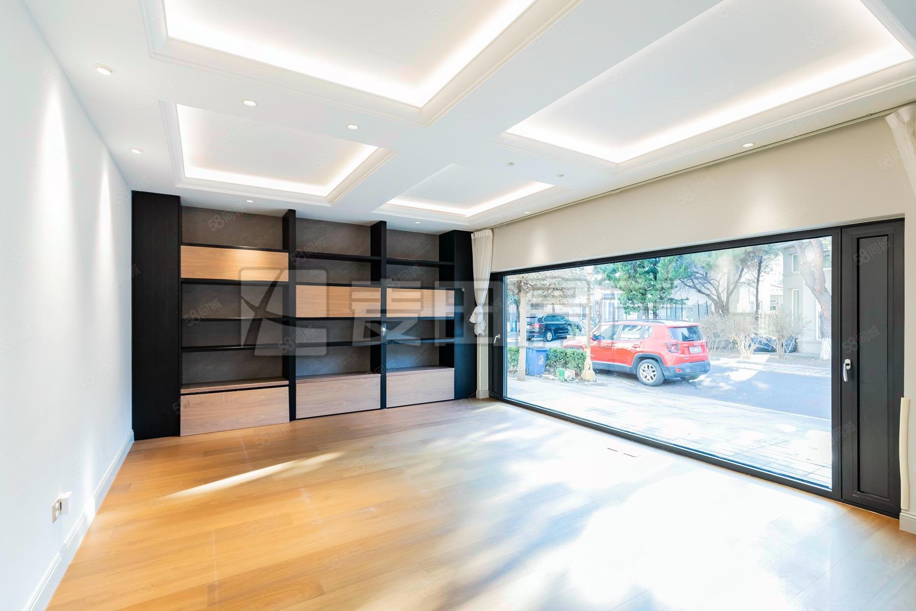 裕京花園別墅5室3廳4衛(wèi)291.11㎡南北2900萬