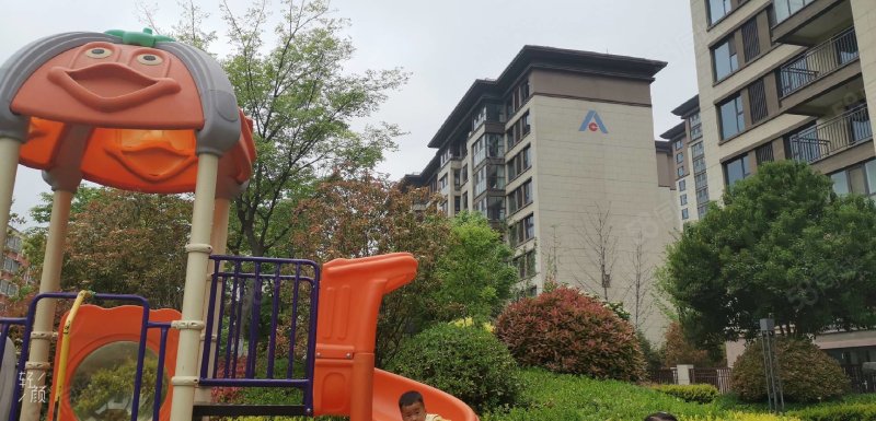 建业春天里(项城)3室2厅2卫132㎡南北80万