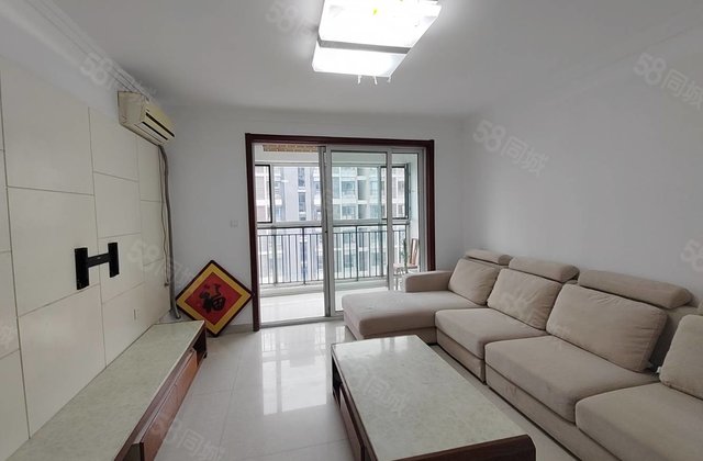 站前街实验电梯房中间楼层三室两厅