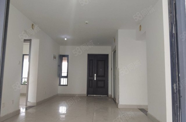 急售，客厅两室朝阳，南北通透，送车位，储藏室，江南里