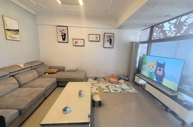 人民公园附近 电梯好楼层 带地上车位 宝徕花园 三室免大税