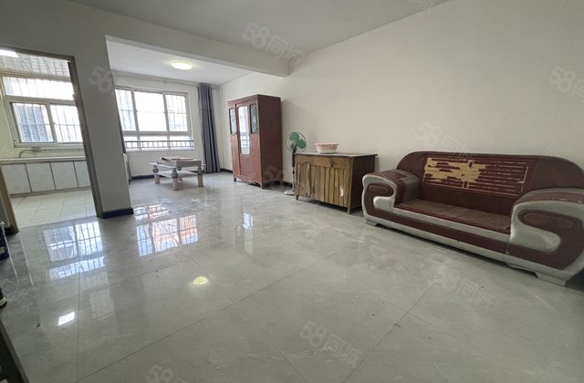 安居嘉和 三室 电梯房30来万 30来万诚心出售君悦华庭