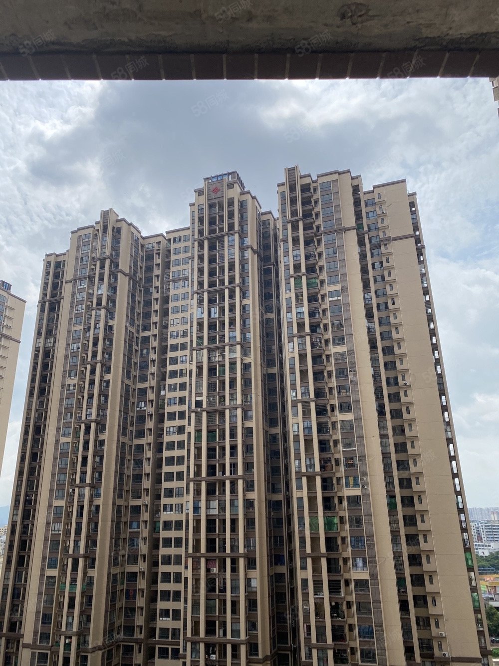 龙江太古城3室2厅1卫84㎡东南36万