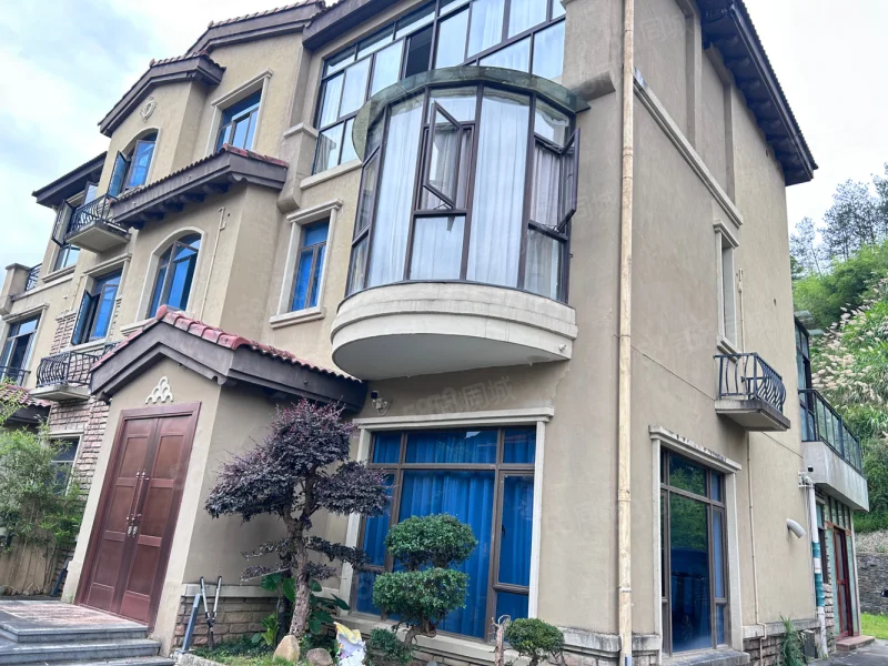 武夷山碧桂园7室3厅5卫500㎡南418万