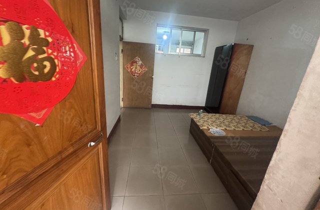 兴华路网红桥   公司 滨湖新城一楼