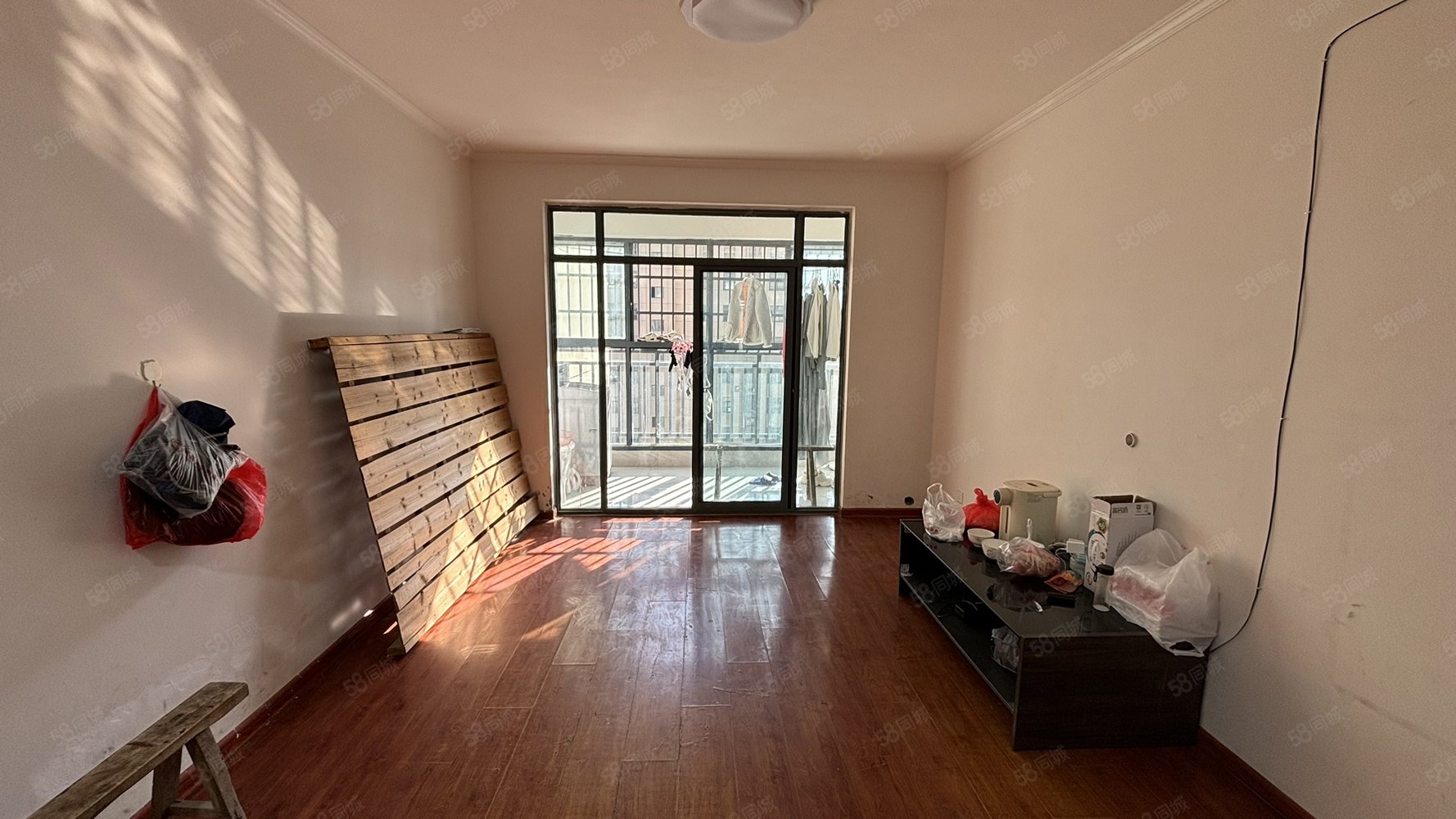 北城世纪城3室2厅1卫101㎡南北25万