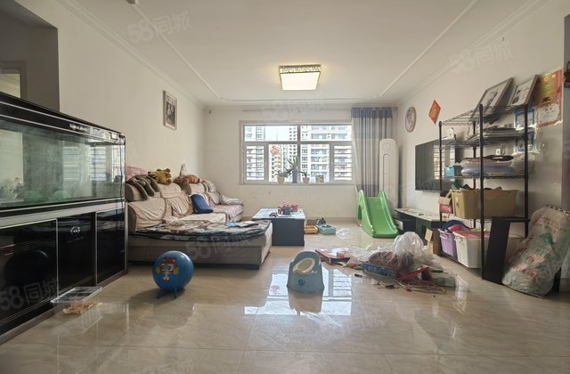 区政府一实验大平层三室朝阳170平140万免大税可按揭